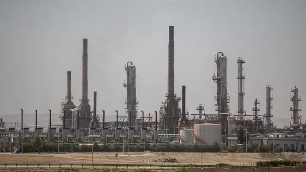 العراق يدرس خط أنابيب نفطي جديد إلى ميناء بانياس السوري لتعزيز صادراته عبر المتوسط