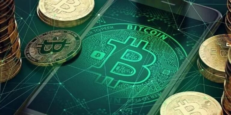 صناديق بتكوين تسجل أكبر تدفقات أسبوعية في 10 أشهر.. و«بلاك روك» تتصدر