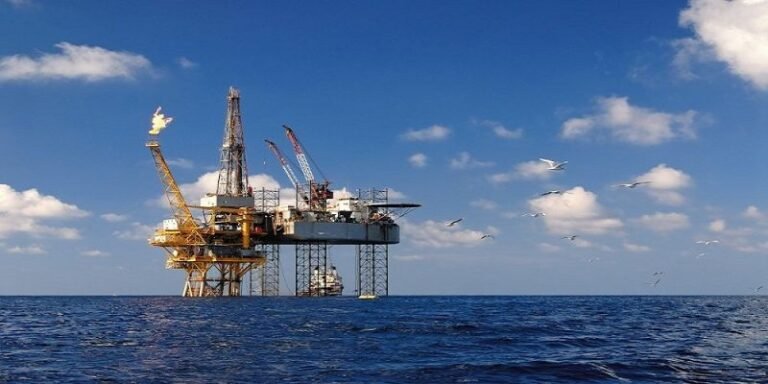 مصر تطرح مزايدة عالمية للتنقيب عن النفط والغاز في 14 منطقة جديدة
