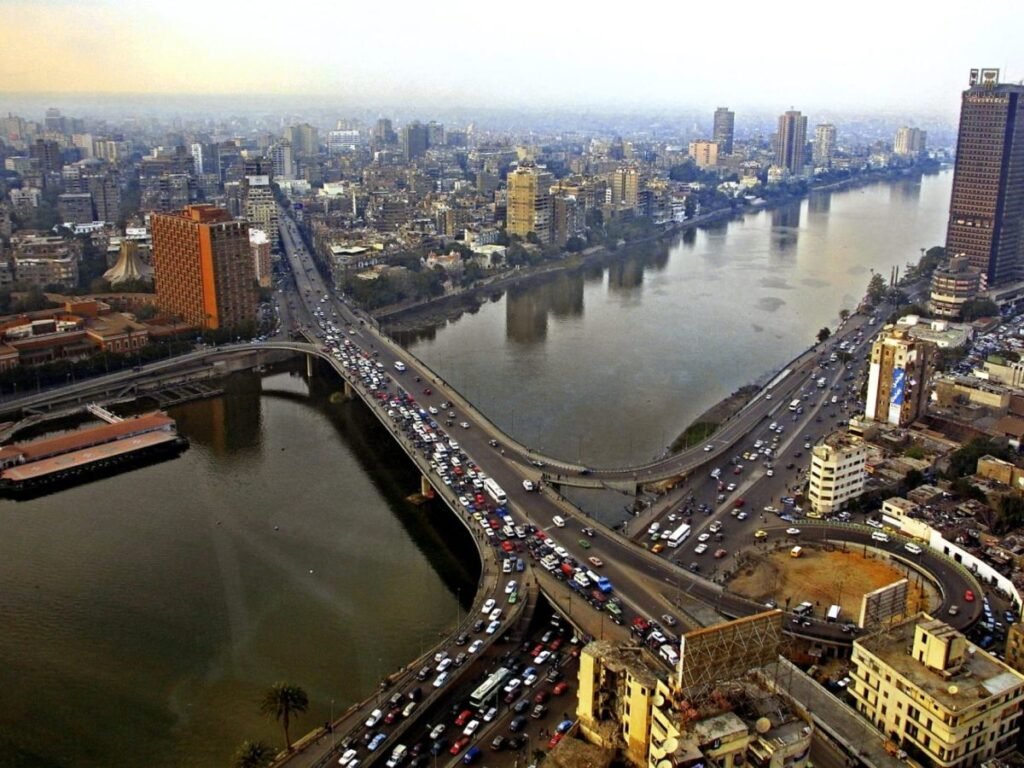 البنك الأوروبي يخفض توقعات نمو مصر إلى 4.6% في 2026
