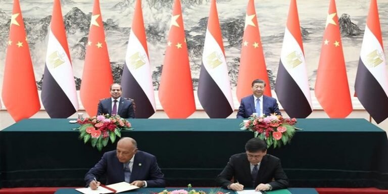 مصر والصين توقّعان 5 اتفاقيات جديدة لتعزيز التعاون الاقتصادي والتكنولوجي