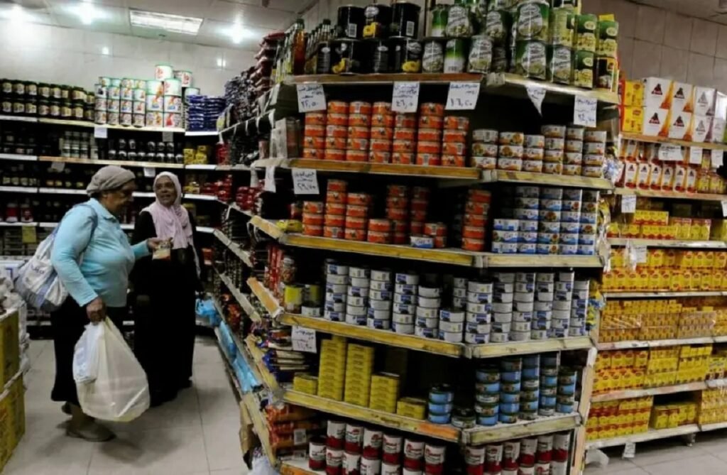مصر تطلق مبادرة لخفض أسعار السلع الأساسية.. 30 منتجاً بأسعار مخفضة خلال 6 أشهر