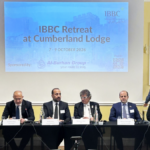 أعضاء مجلس الأعمال السوري البريطاني خلال جلسة فرص الأعمال في سوريا بملتقى كمبرلاند لودج في بريطانيا